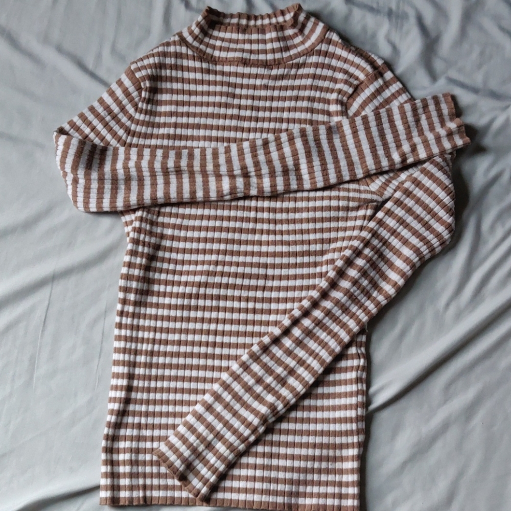 Forever 21 ribbed mock neck stripe shirt